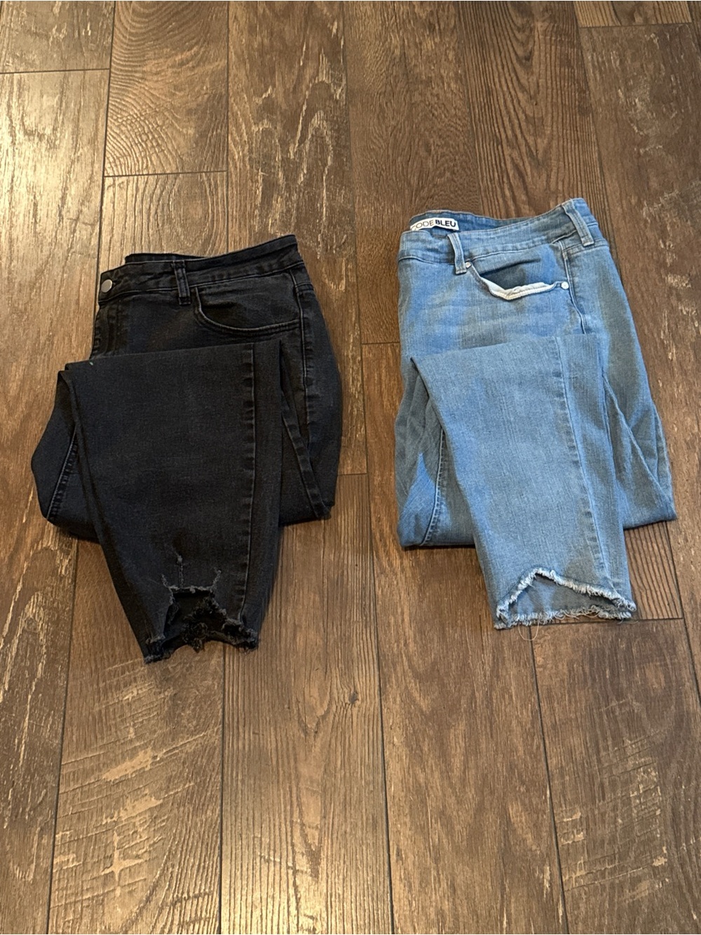 Set of 2 Distressed Raw Hem Plus Size Jeans 20W 3XL